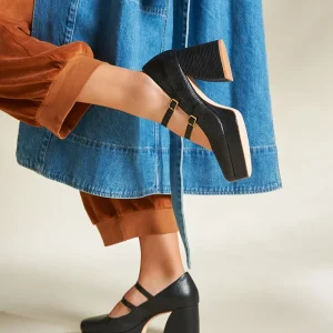 Women Charlotte Stone Bizzy In Black