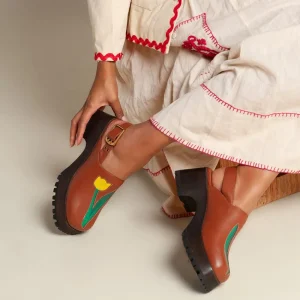 Women Charlotte Stone Darren In Luggage Tulip