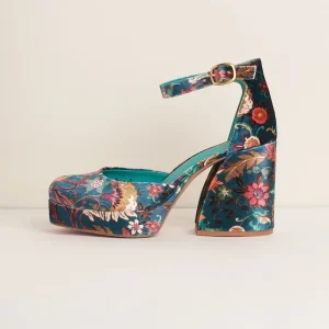 Women Charlotte Stone Fran In Hani