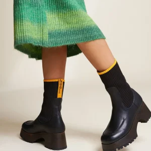 Women Charlotte Stone Loma In Black
