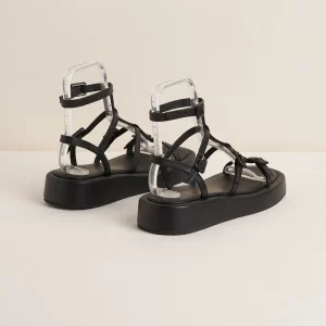 Women Charlotte Stone Pika In Black